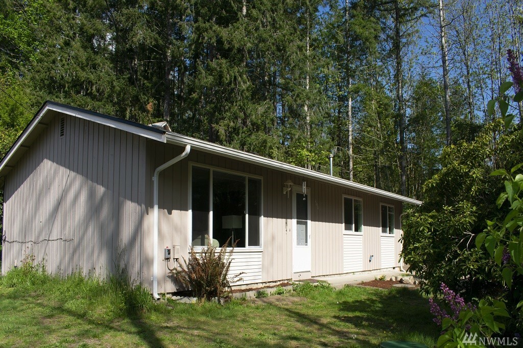 Property Photo: 4694 Aiken Rd SE WA 98366