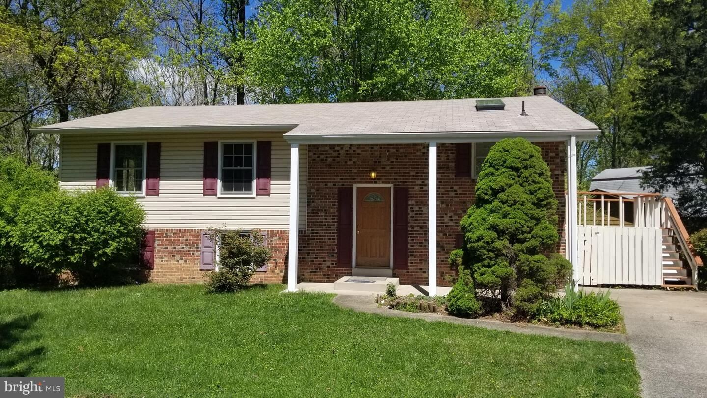 Property Photo:  2540 Paxton Street  VA 22192 
