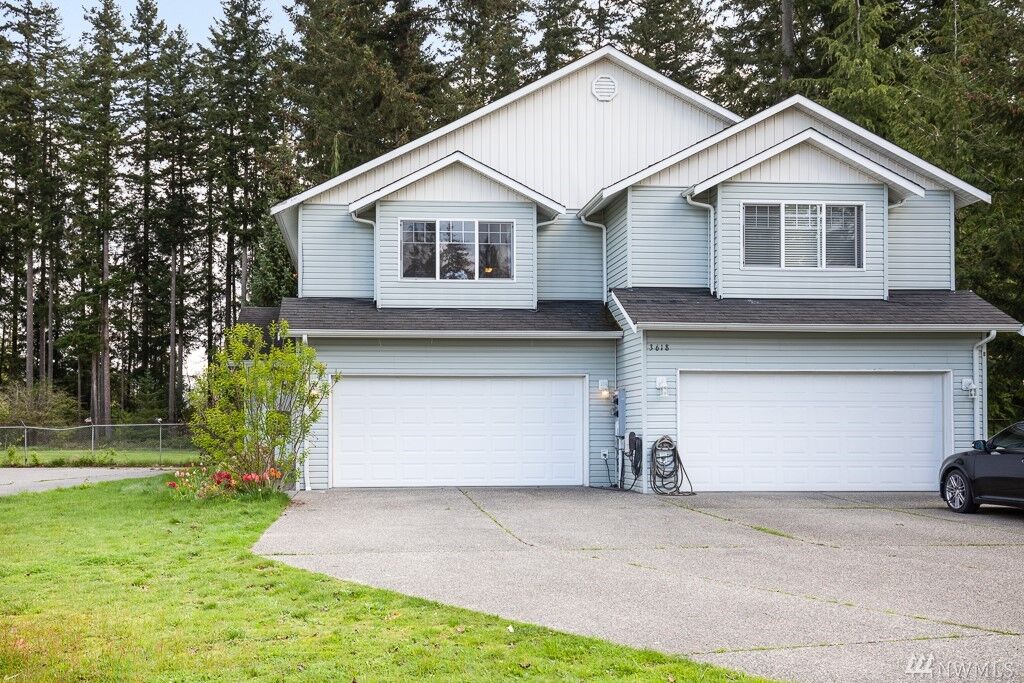 Property Photo: 3618 186th Place NE A WA 98223