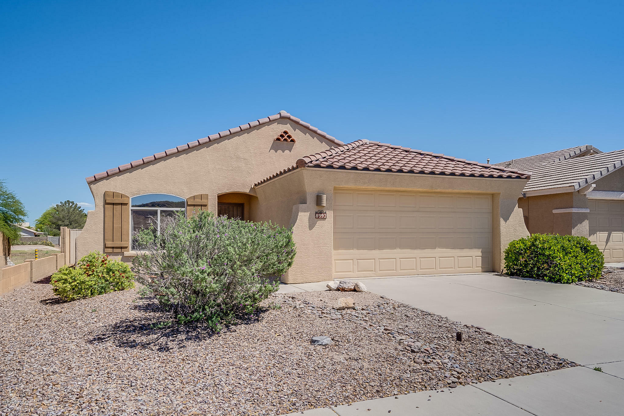 Property Photo:  8992 N School Hill Drive  AZ 85743 