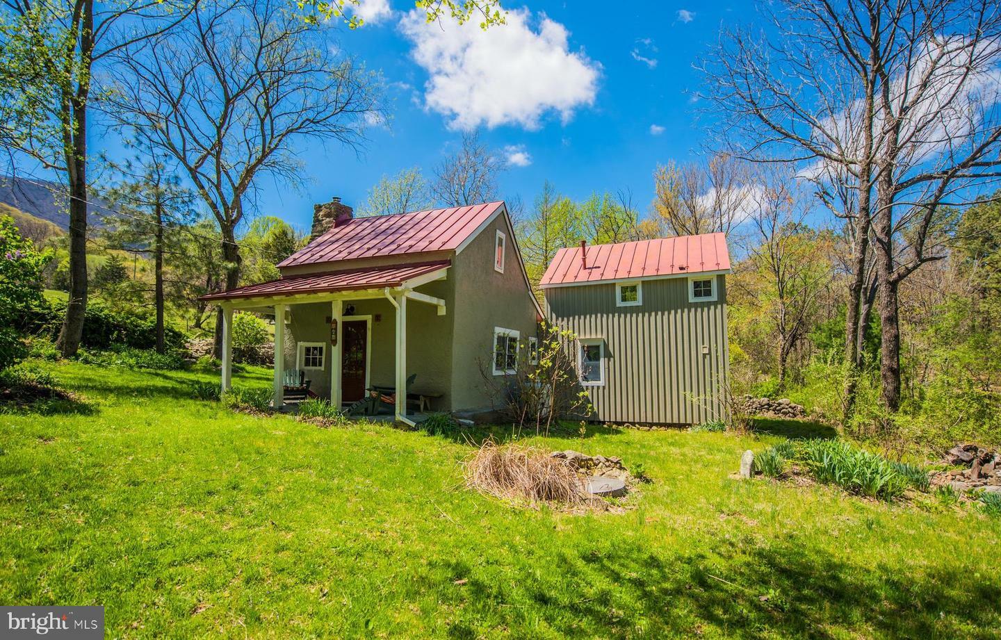 Property Photo:  122 Top Of Loop Lane  VA 22610 