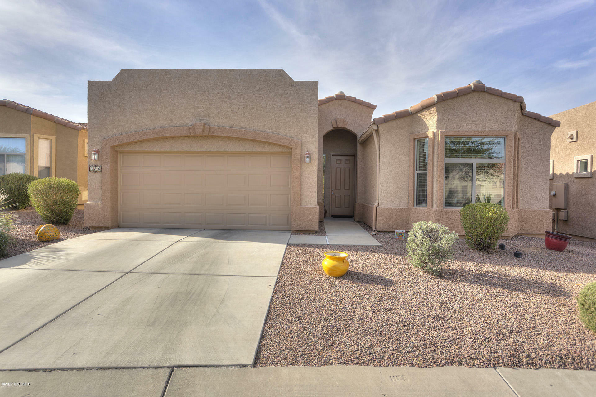 Property Photo:  656 W Knotwood Street  AZ 85614 