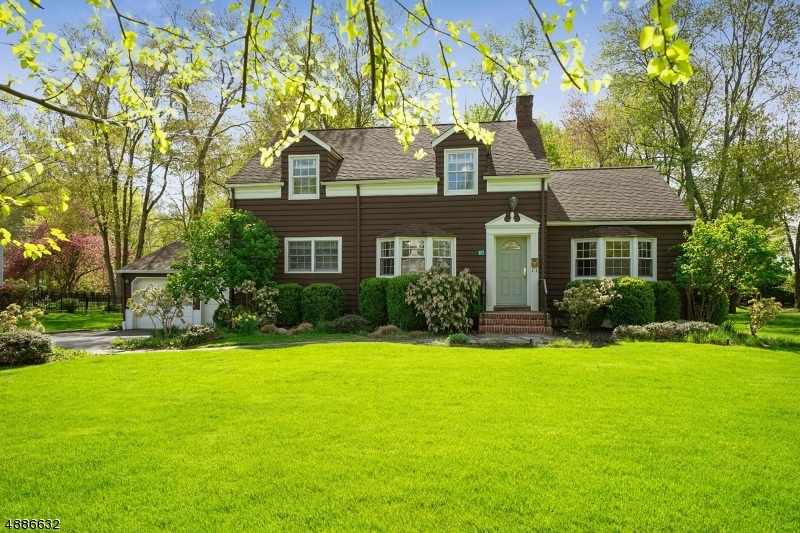 Property Photo:  102 Rockwood Rd  NJ 07932 