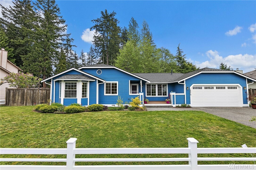 Property Photo:  14213 45th Place W  WA 98087 