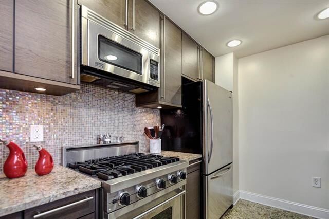 Property Photo:  10 Regent St 312  NJ 07302-0000 