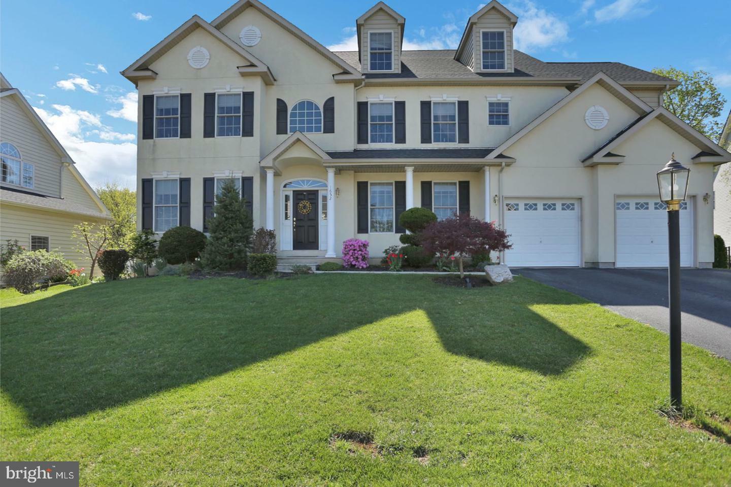 Property Photo:  1652 E Thistle Drive  PA 19610 