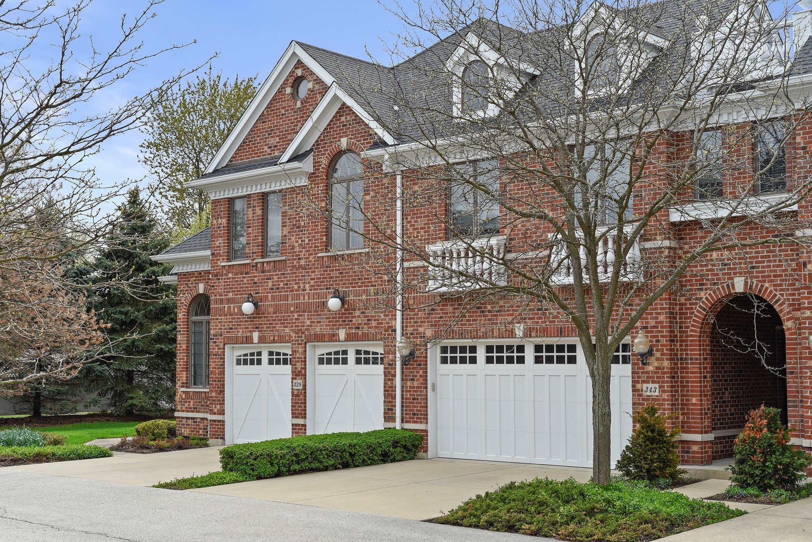 Property Photo: 343 Arbor Glen Boulevard IL 60195