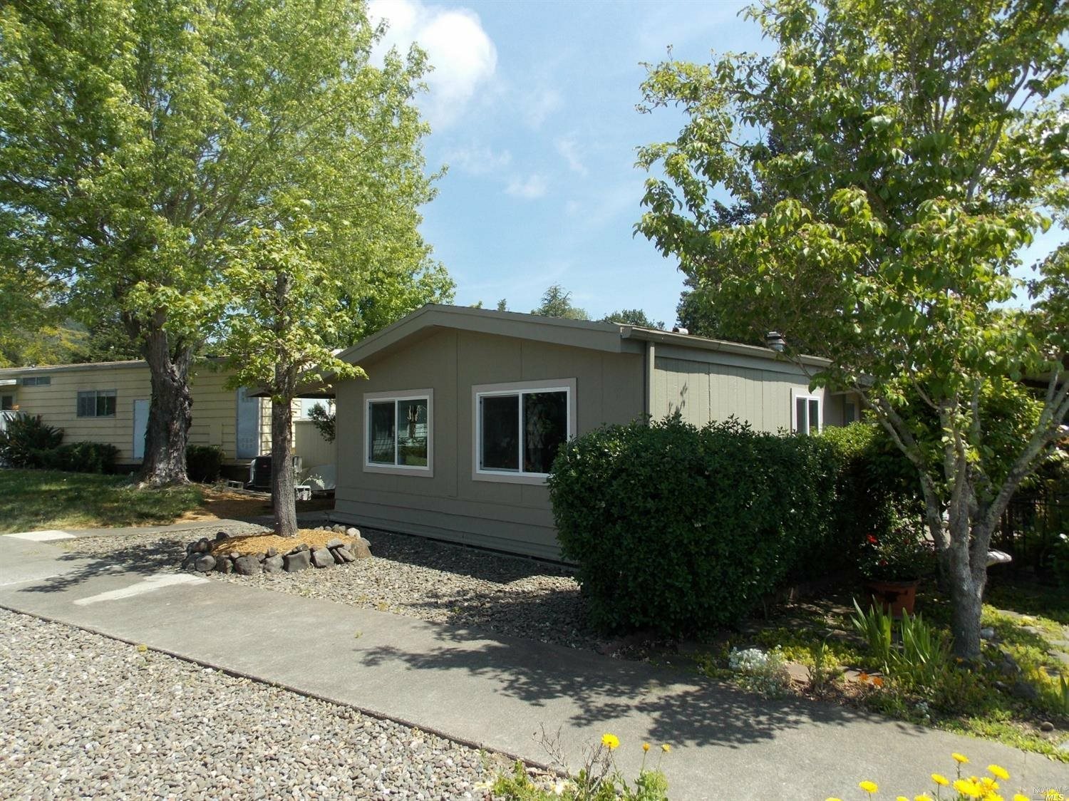 Property Photo:  66 Oak Creek Court  CA 95409 