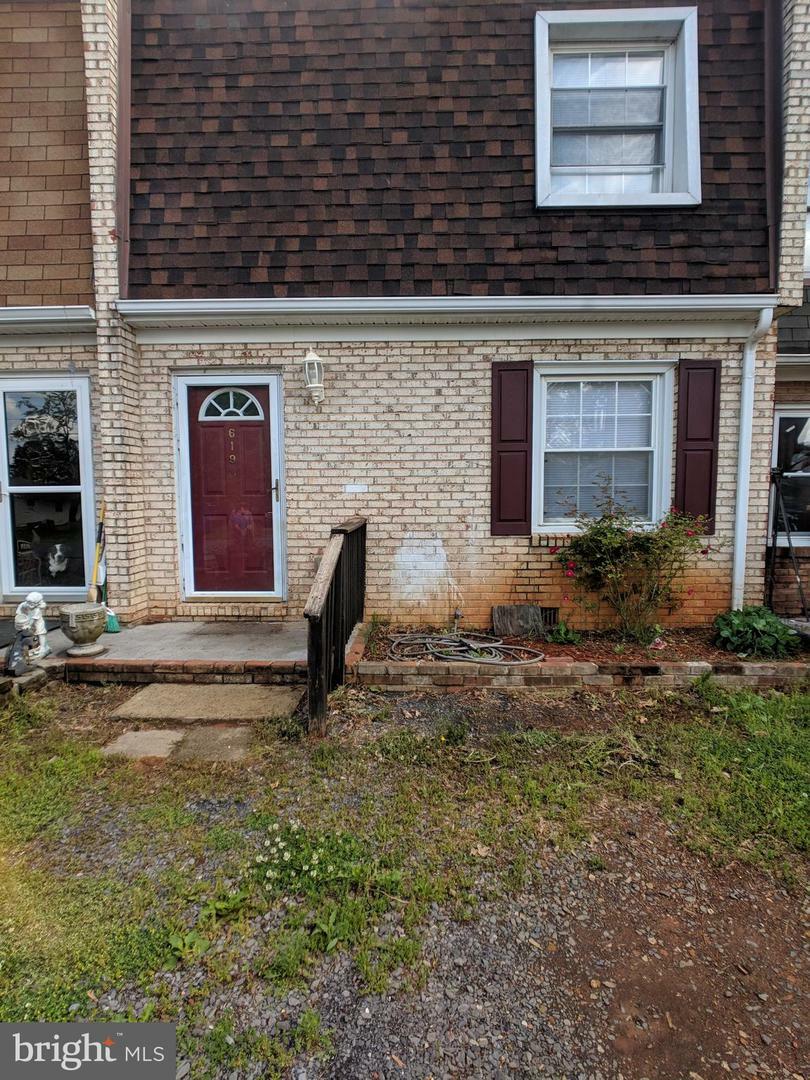 Property Photo:  619 W 11th Street  VA 22630 