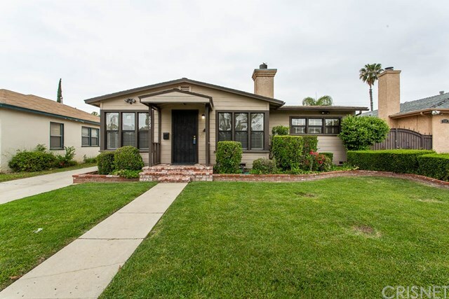 Property Photo:  6857 Garden Grove Avenue  CA 91335 