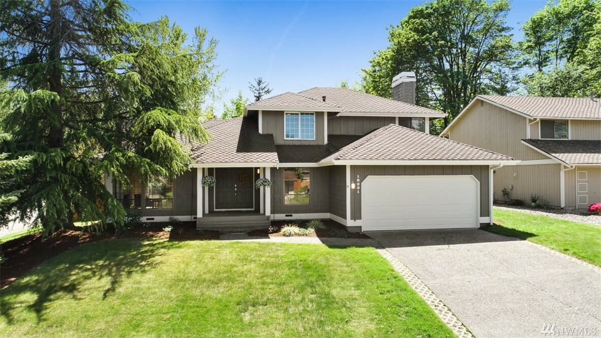 Property Photo:  16231 SE 174th St  WA 98058 