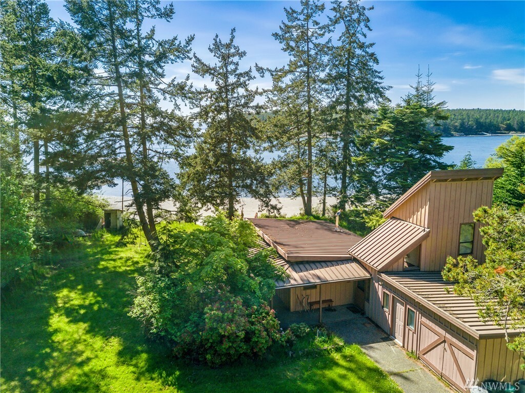 Property Photo:  1919 Yacht Haven Rd  WA 98250 