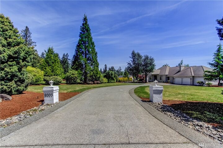 Property Photo:  8009 224th Ave E  WA 98321 