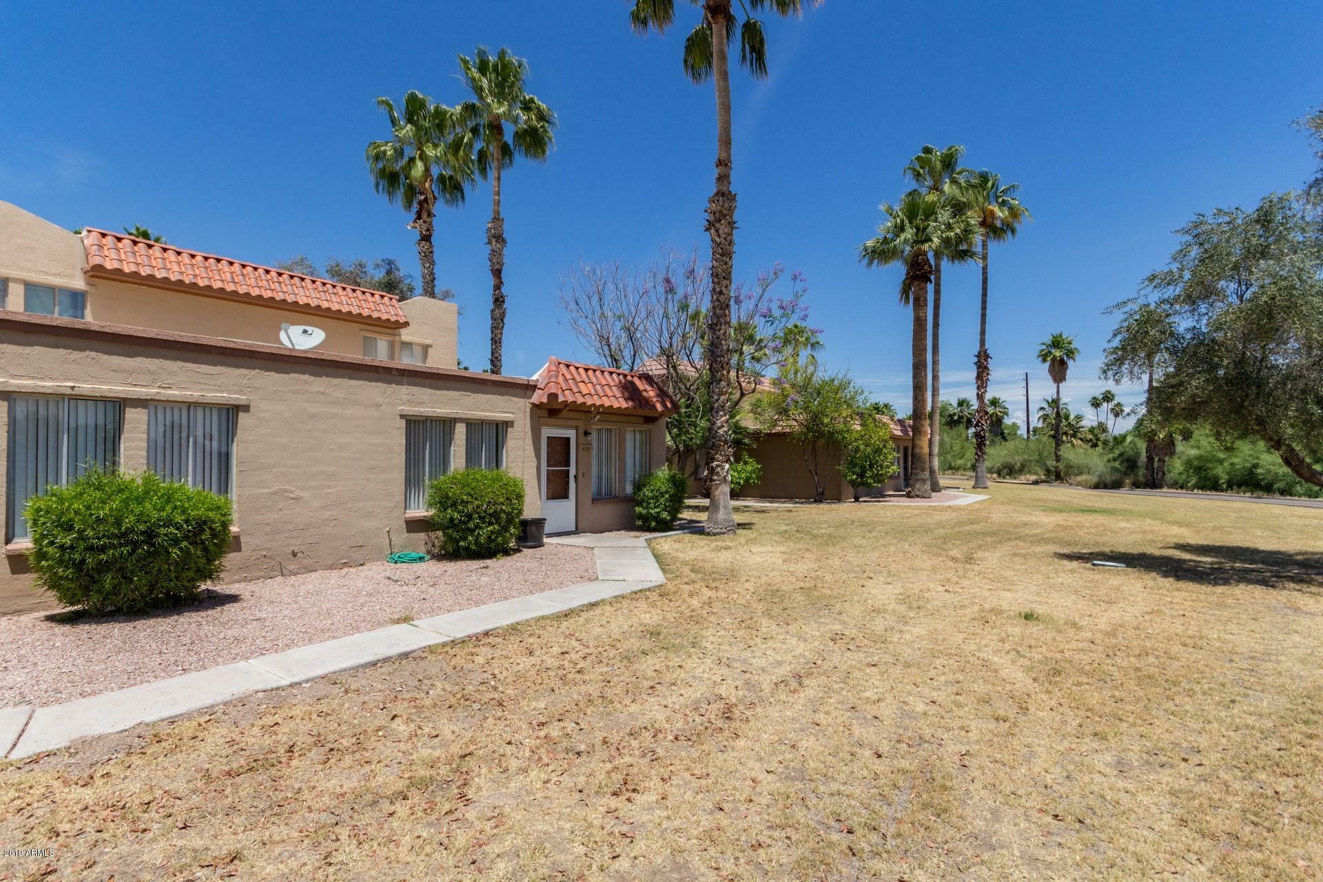 Property Photo:  14231 N Oakwood Lane  AZ 85268 