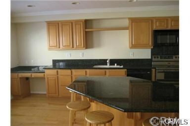 Property Photo:  315 -G Garnet Street G  CA 90277 