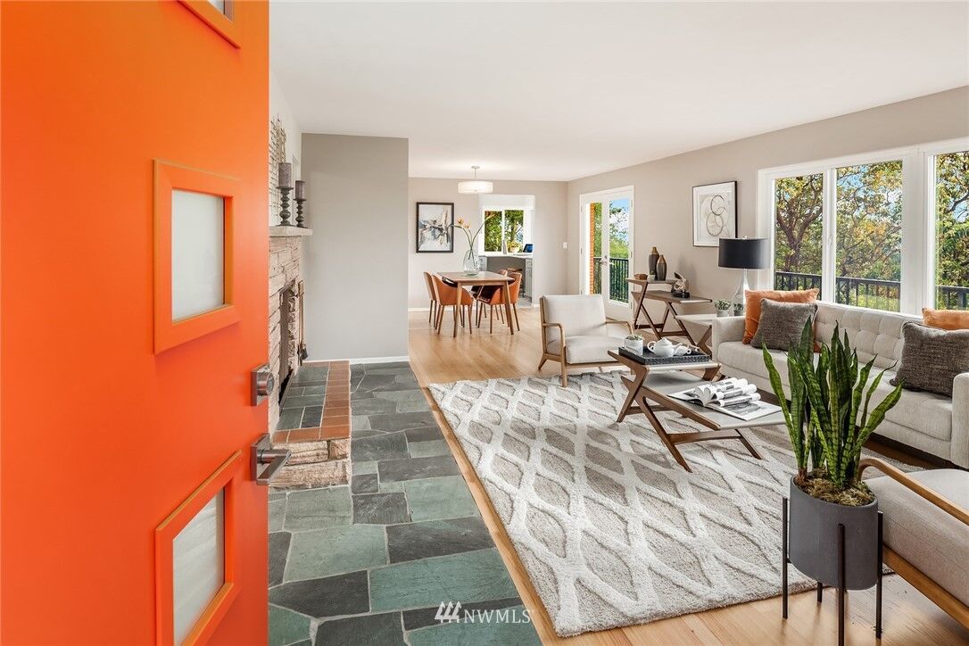 Property Photo:  3038 30th Avenue W  WA 98199 