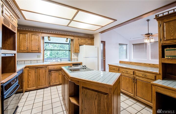 Property Photo:  2126 Sunrise St  WA 98248 