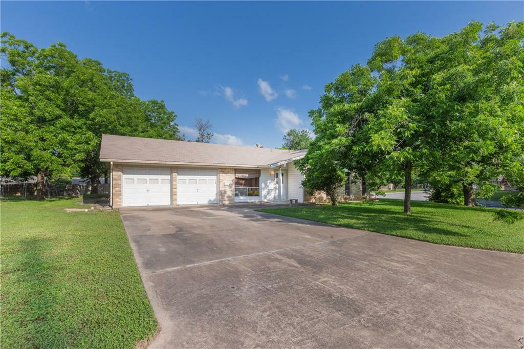 Property Photo:  7301 Glenhill Road  TX 78752 