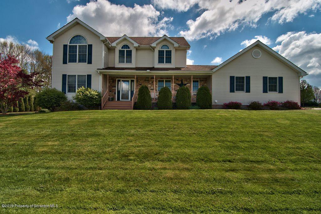 Property Photo: 302 Autumn Drive PA 18444
