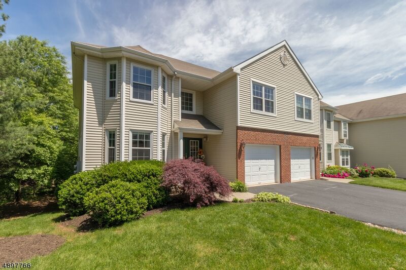 Property Photo:  16 Royce Brook Ct  NJ 08801 