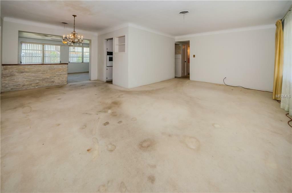 Property Photo:  1077 62nd Place S  FL 33705 