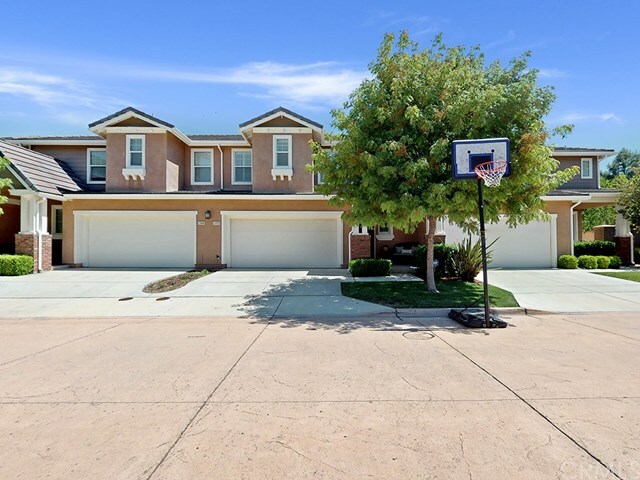 Property Photo:  11810 Herencia Court 55  CA 93422 