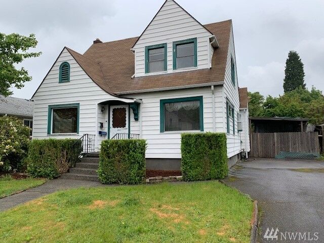 Property Photo: 3565 Tacoma Ave S WA 98418