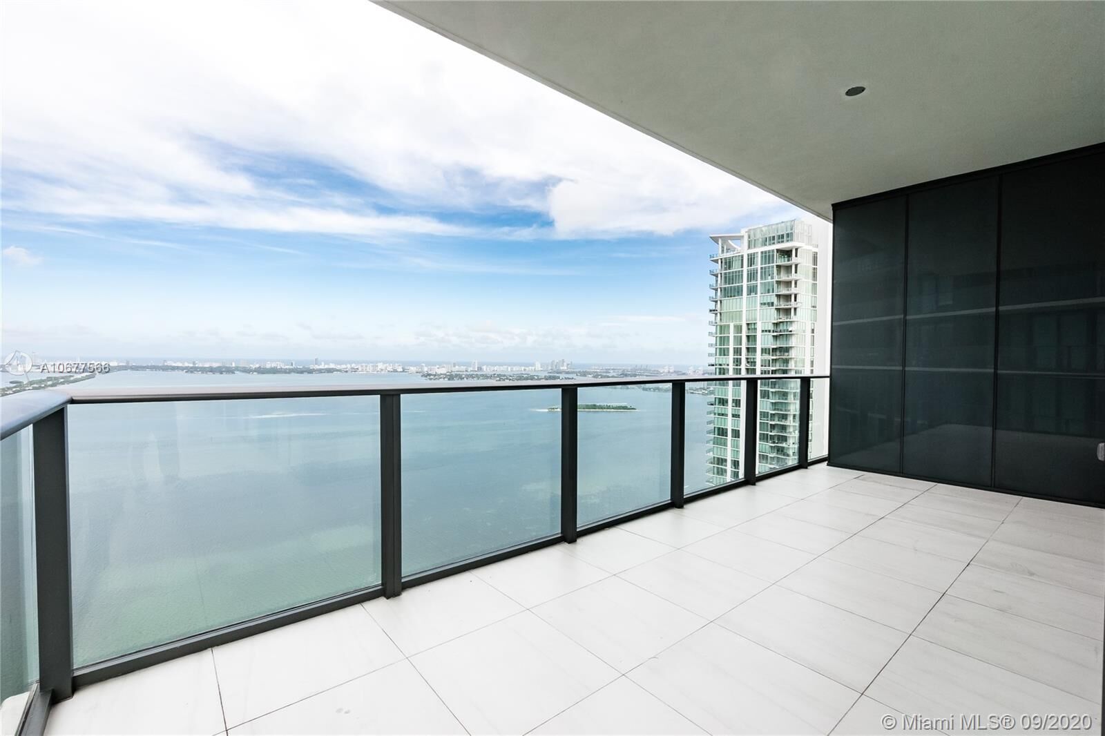 Property Photo:  480 NE 31 Street 4207  FL 33137 
