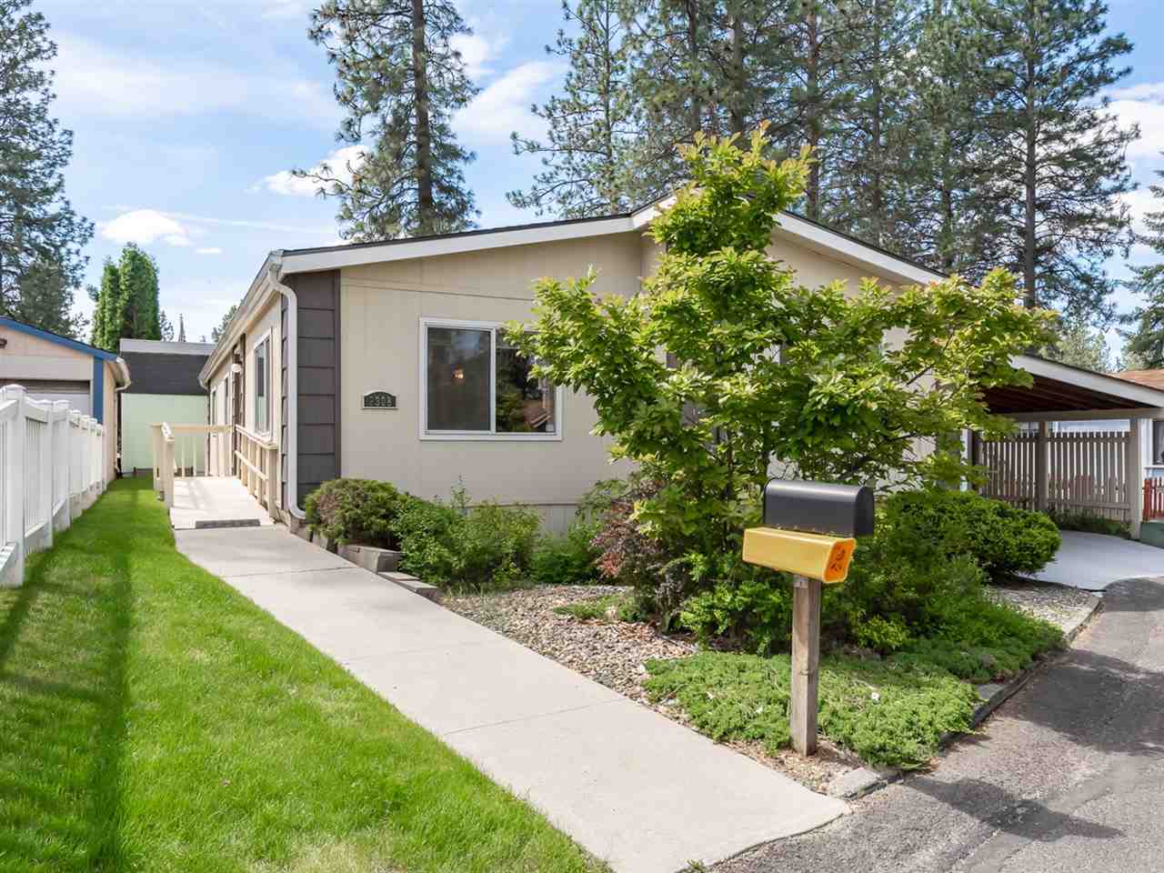 Property Photo: 3308 E Georgia Pines Ln WA 99021