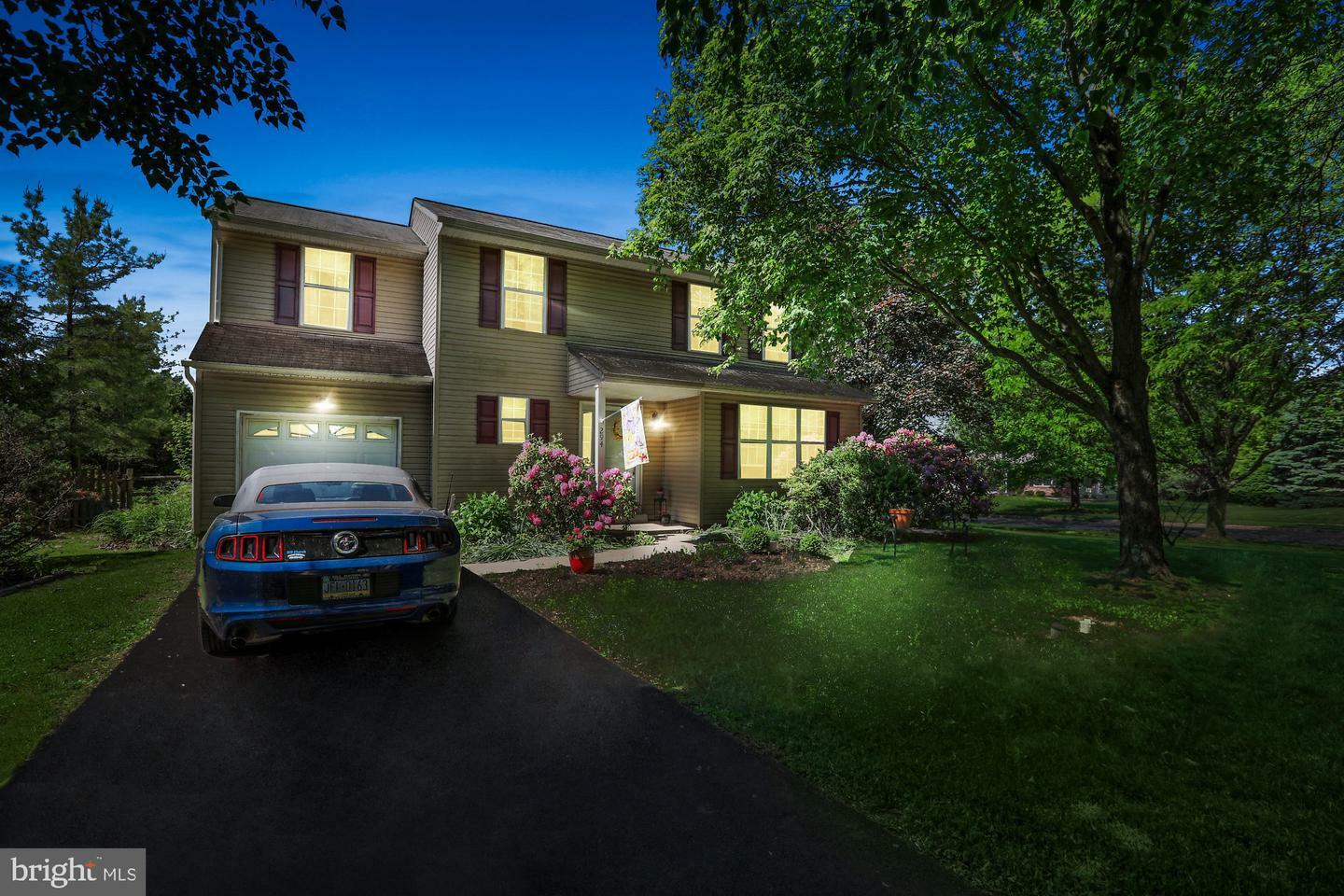 Property Photo:  294 Burgundy Lane  PA 18940 