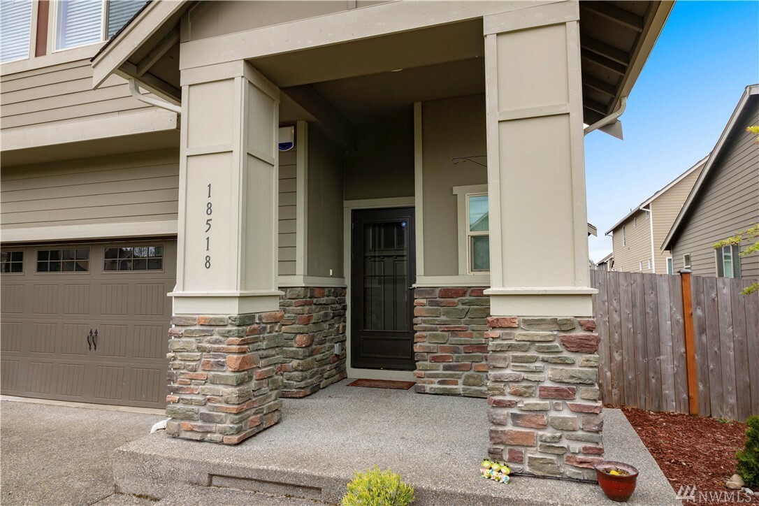 Property Photo: 18518 21st Ave E WA 98387