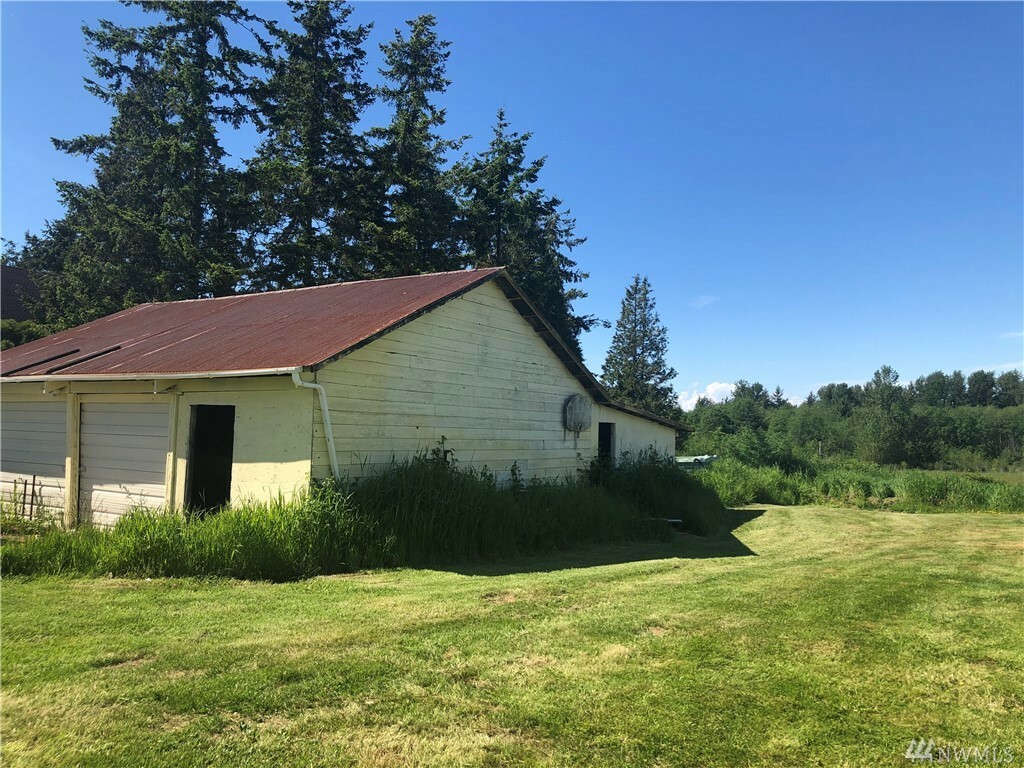 Property Photo:  4420 Bay Rd  WA 98230 