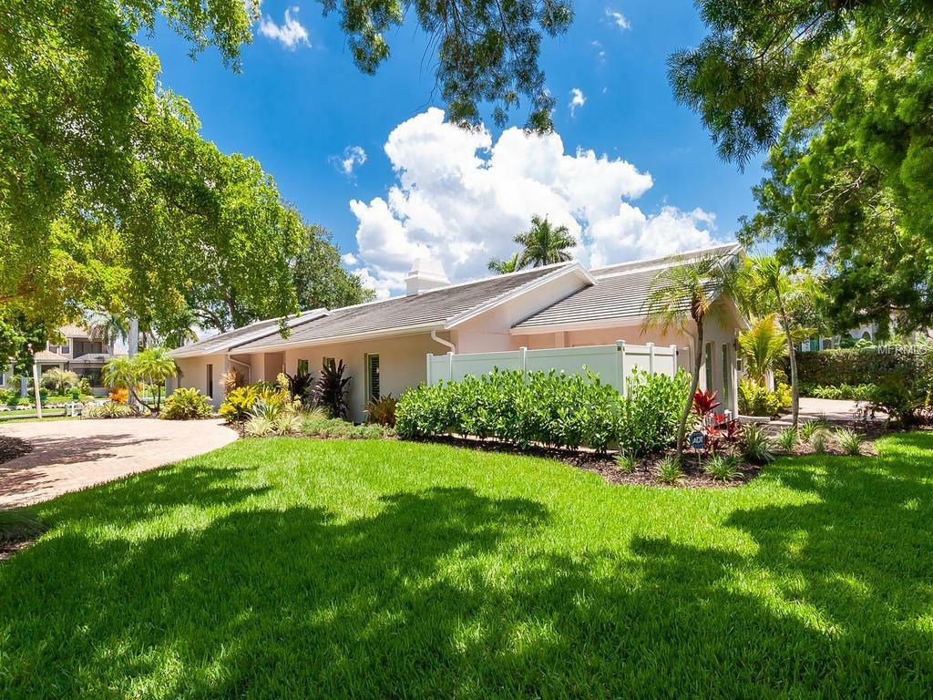 Property Photo: 460 Pheasant Drive FL 34236