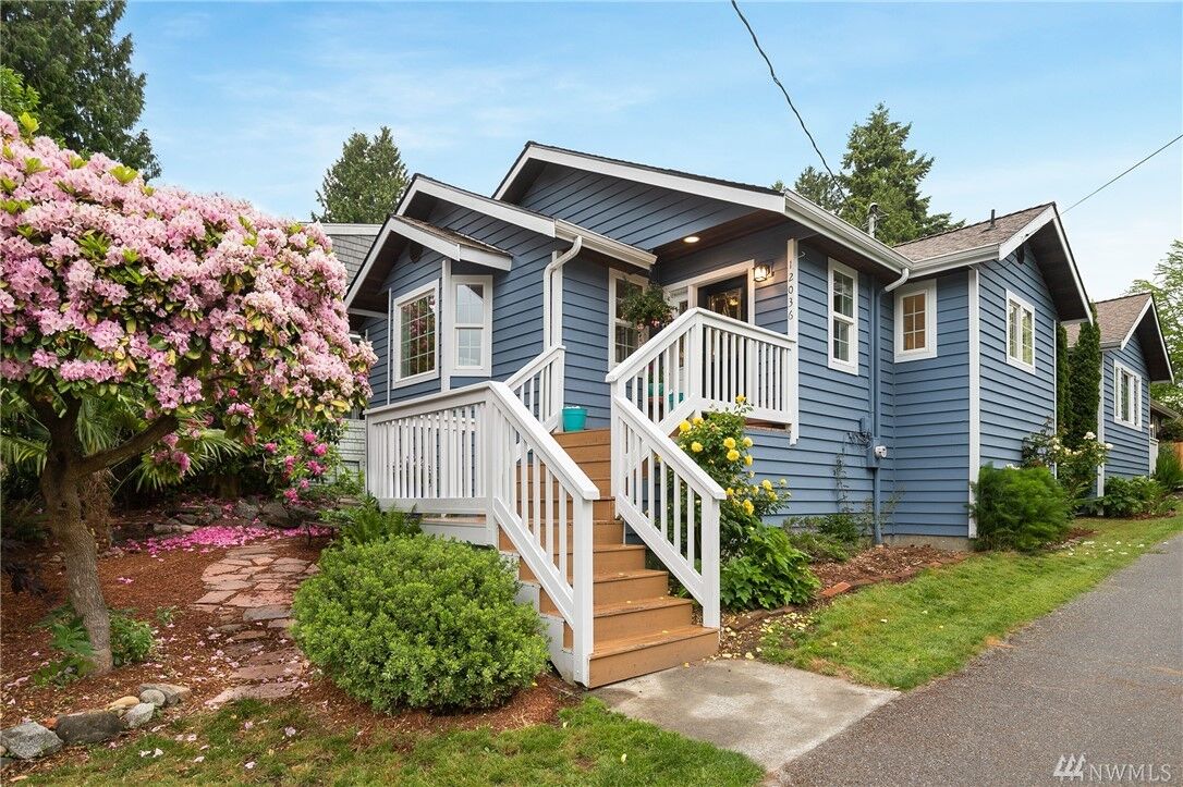 Property Photo: 12036 38th Avenue NE WA 98125