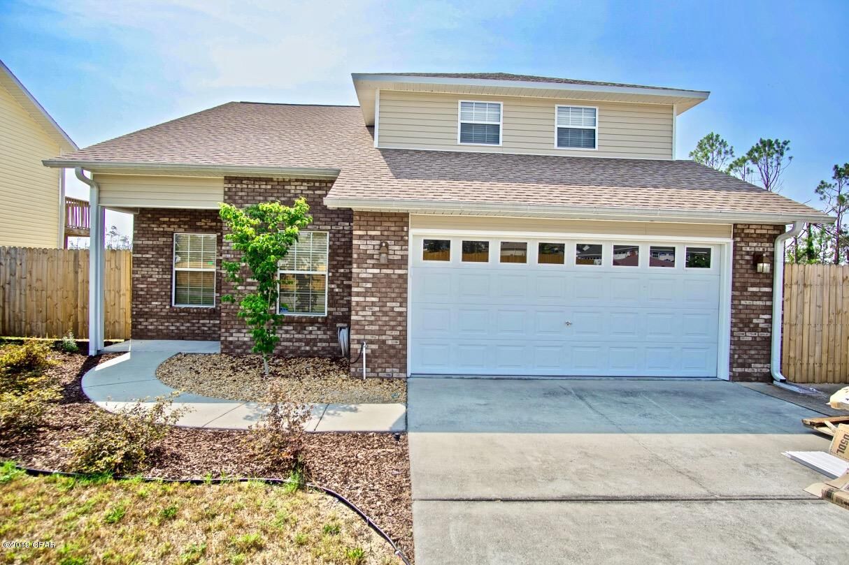 Property Photo: 504 William Way FL 32404