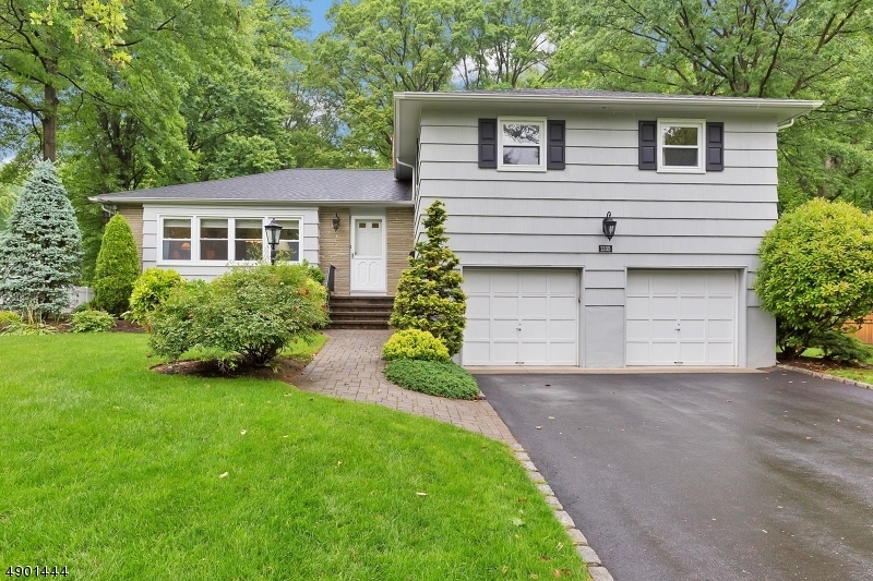 Property Photo:  1335 Grandview Ave  NJ 07090 