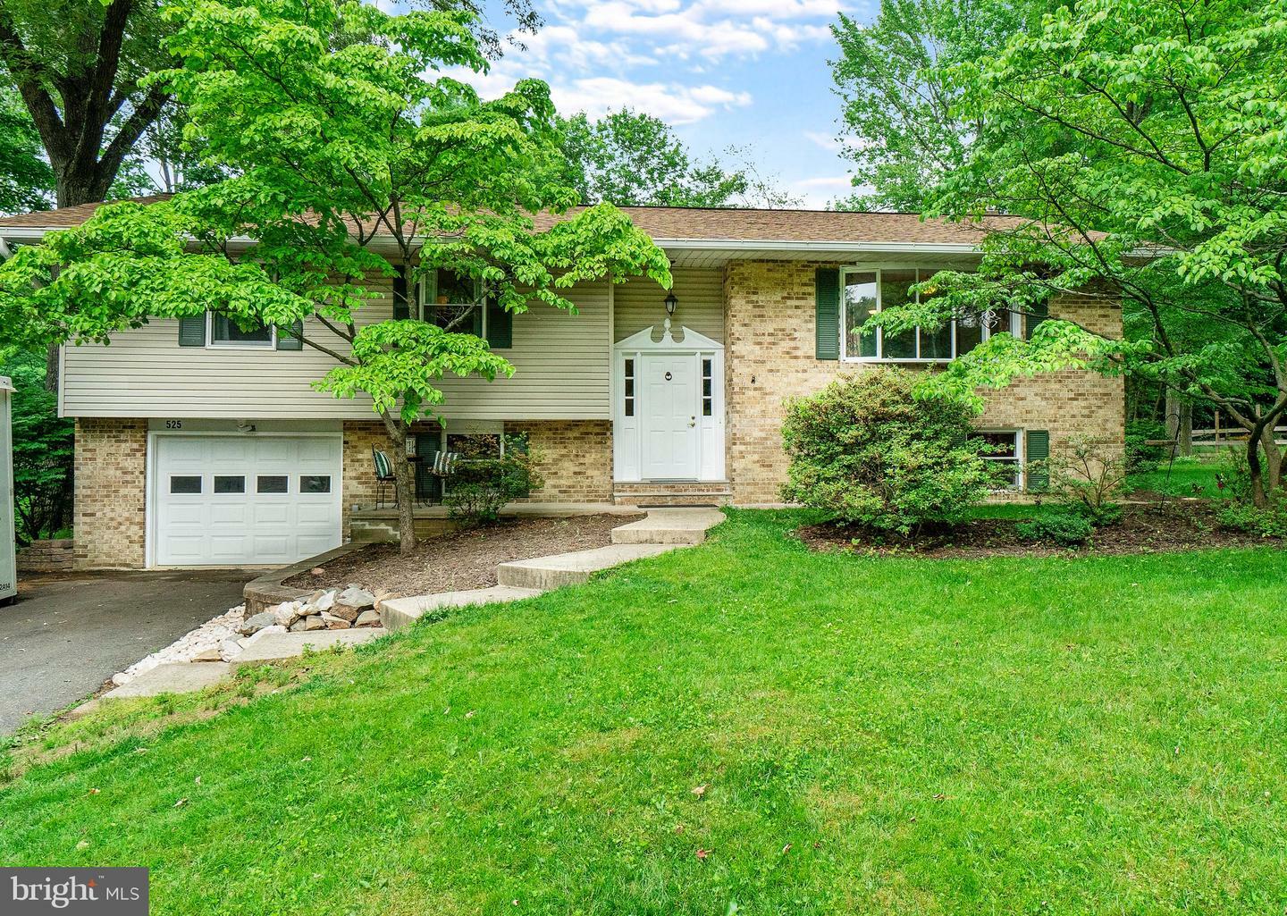 Property Photo:  525 Pleasantwind Drive  MD 21001 