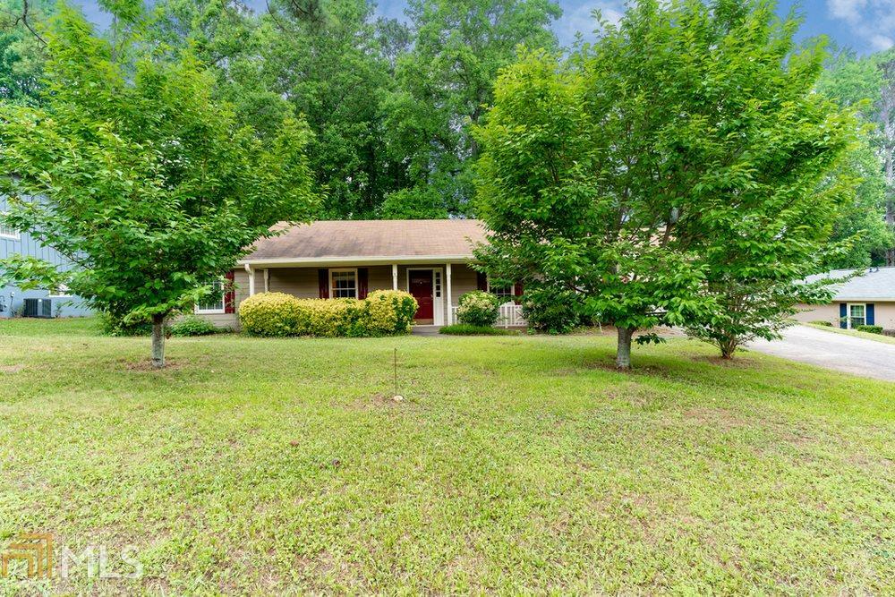 Property Photo: 4371 Marsh Rd GA 30066