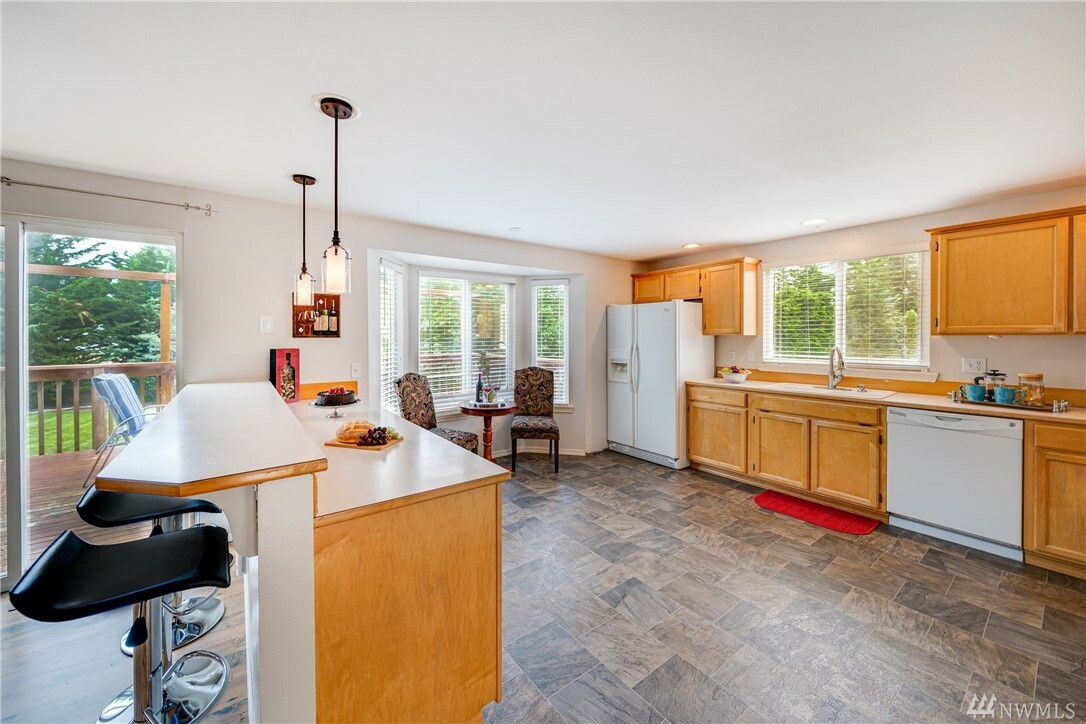 Property Photo: 25857 201st Ave SE WA 98042
