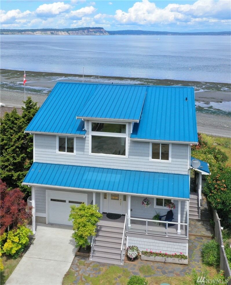 Property Photo:  7850 NE Point No Point Rd  WA 98340 