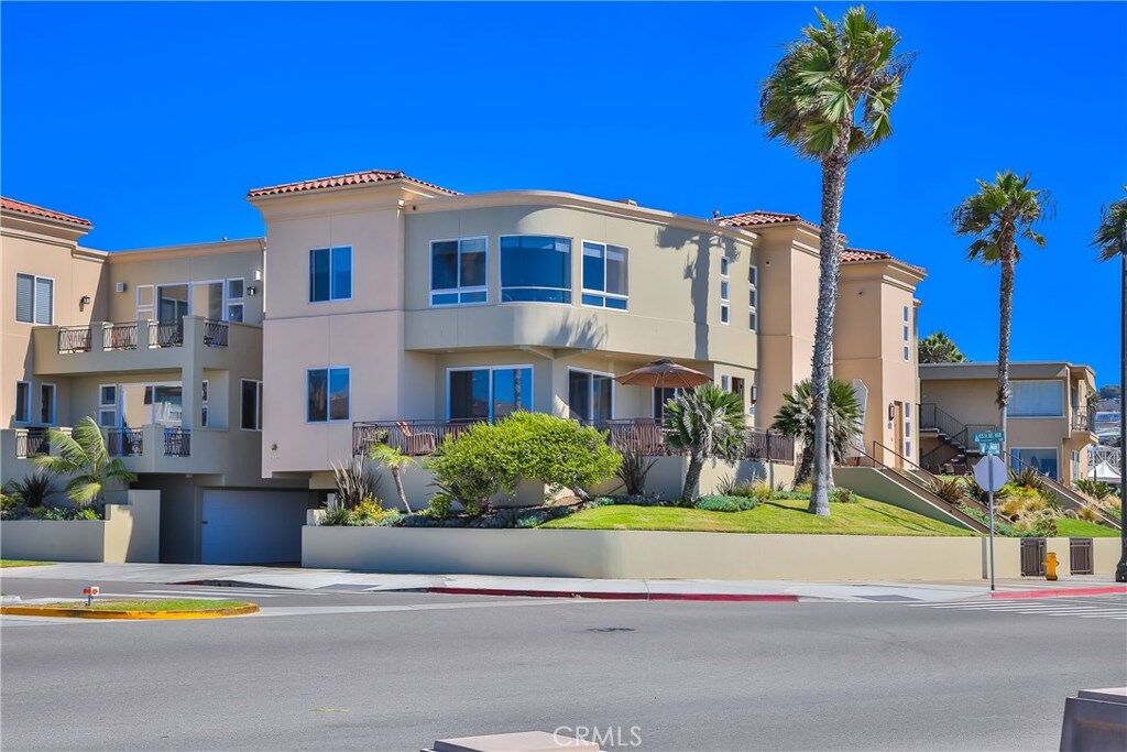 Property Photo: 1800 Esplanade #A CA 90277