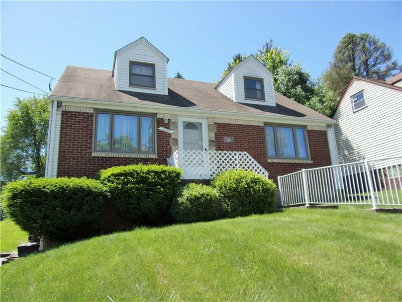 Property Photo: 1902 Loretta Drive PA 15235
