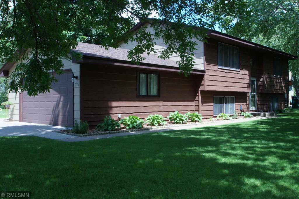 Property Photo:  625 90th Lane NE  MN 55434 