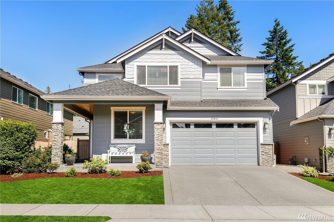 Property Photo: 27016 230th Place SE WA 98038