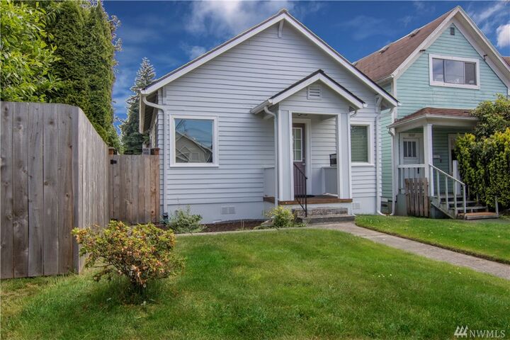 2605 Walnut St  Everett WA 98201 photo