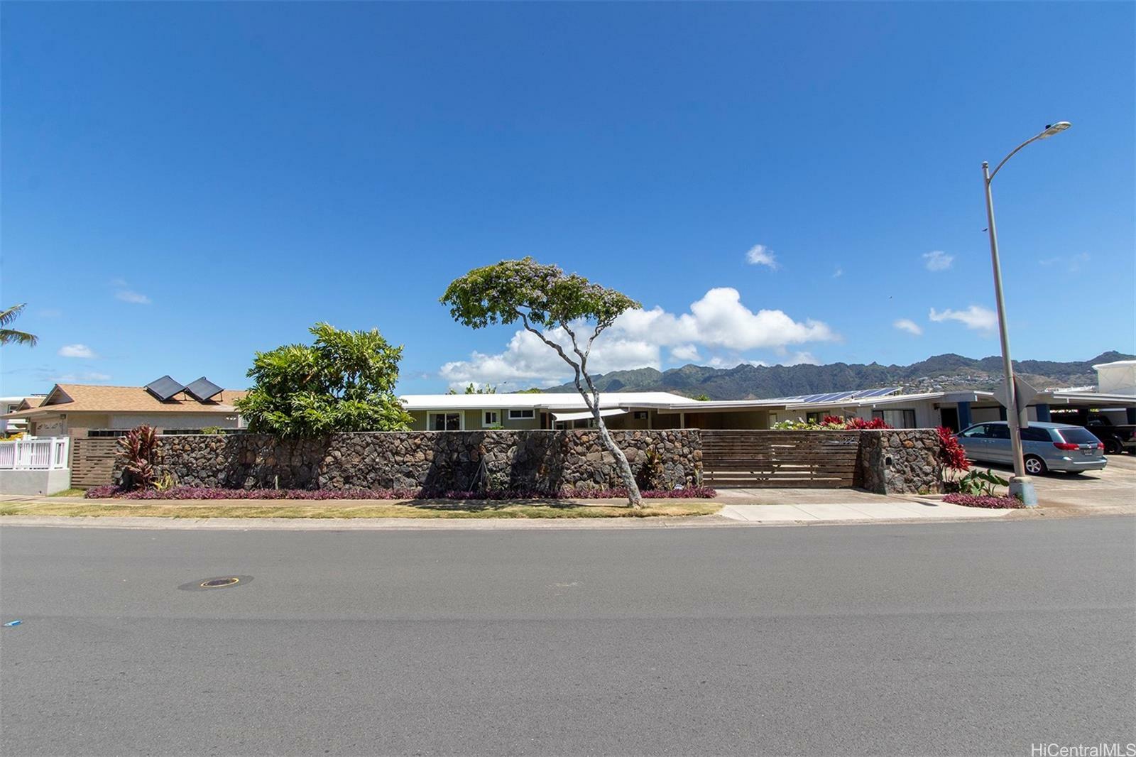 Property Photo:  354 Kaumakani Street  HI 96825 