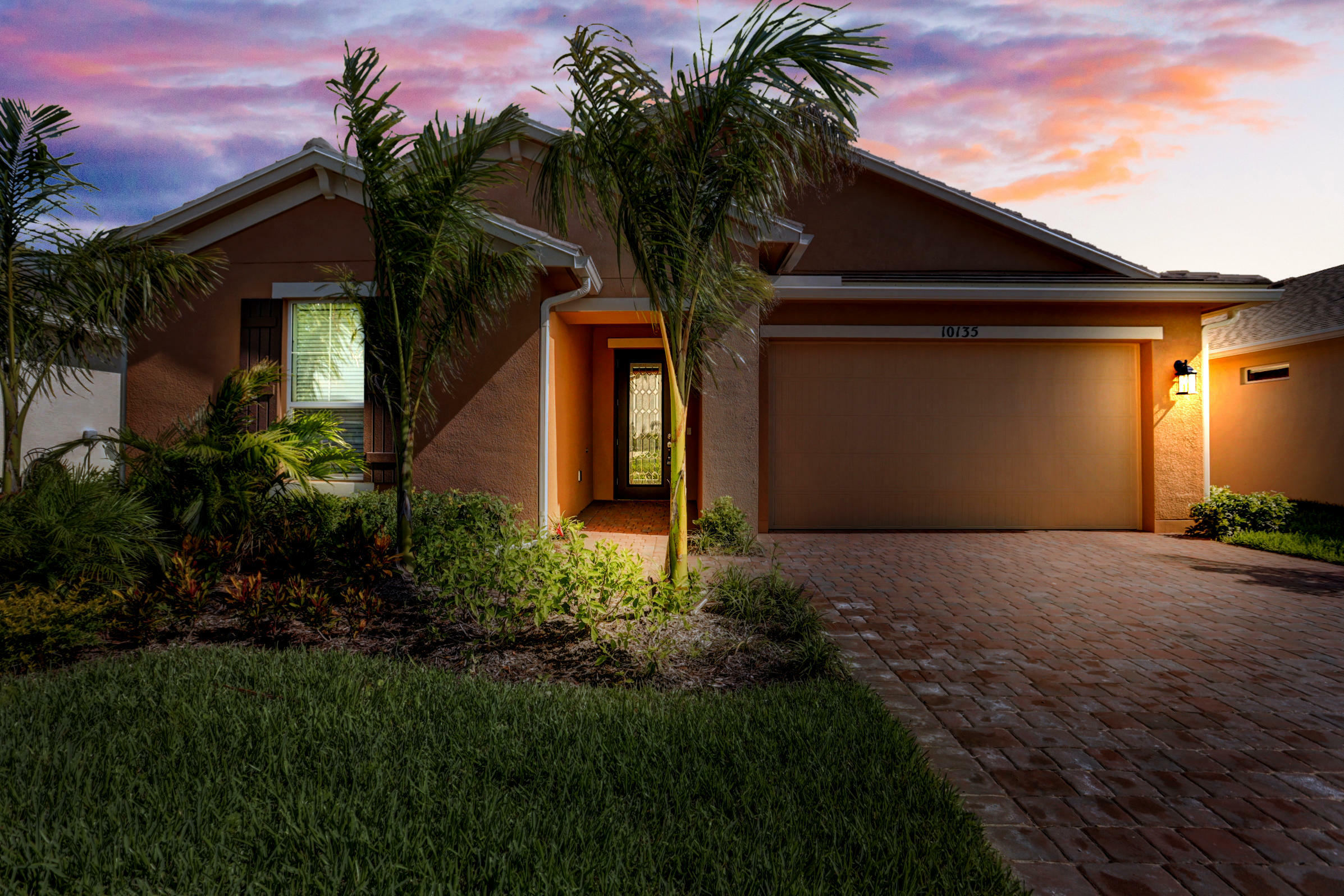 Property Photo:  10135 SW Coral Tree Circle  FL 34987 