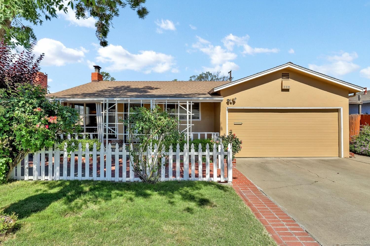 Property Photo:  1636 Bronson Avenue  CA 95350 