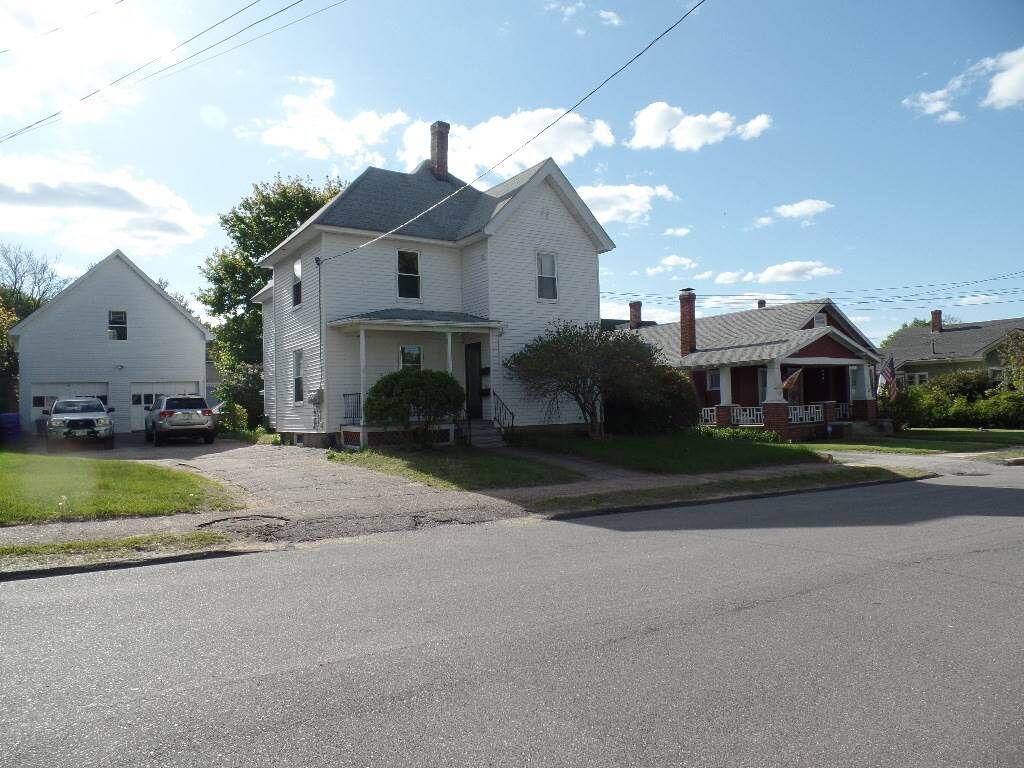 Property Photo: 31 Riddle Street 2 NH 03102