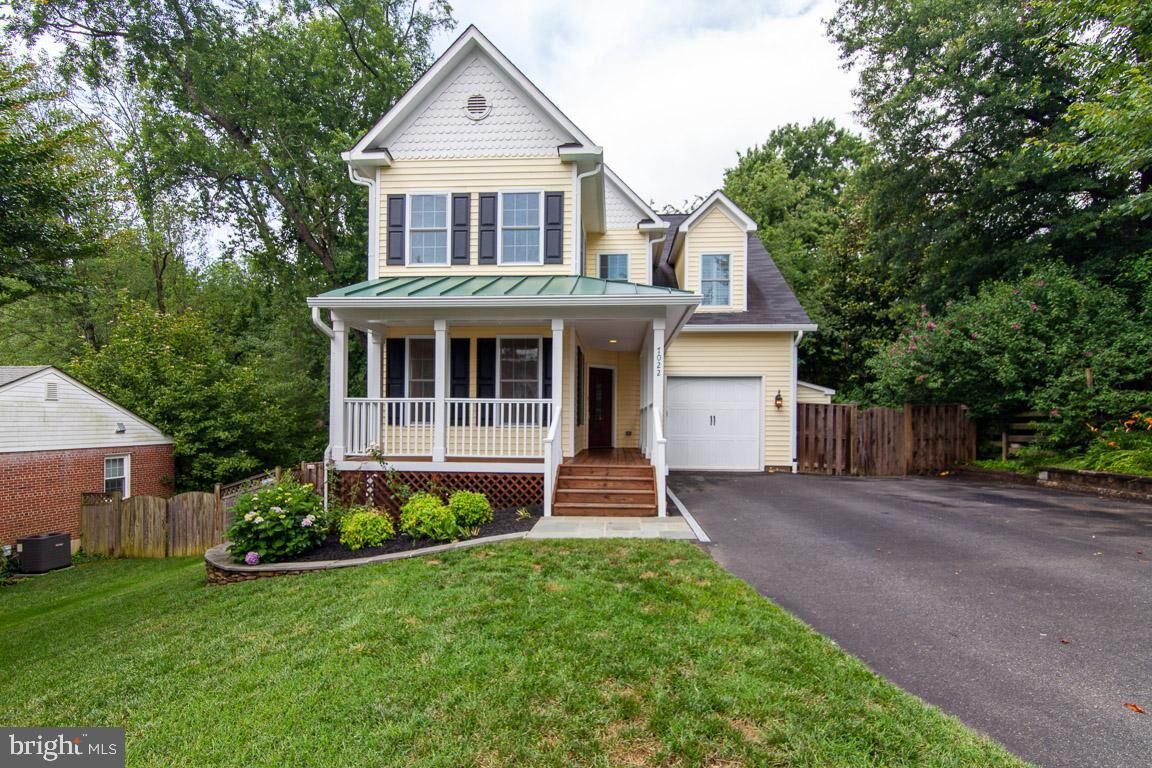 Property Photo: 7022 Swain Drive VA 22306